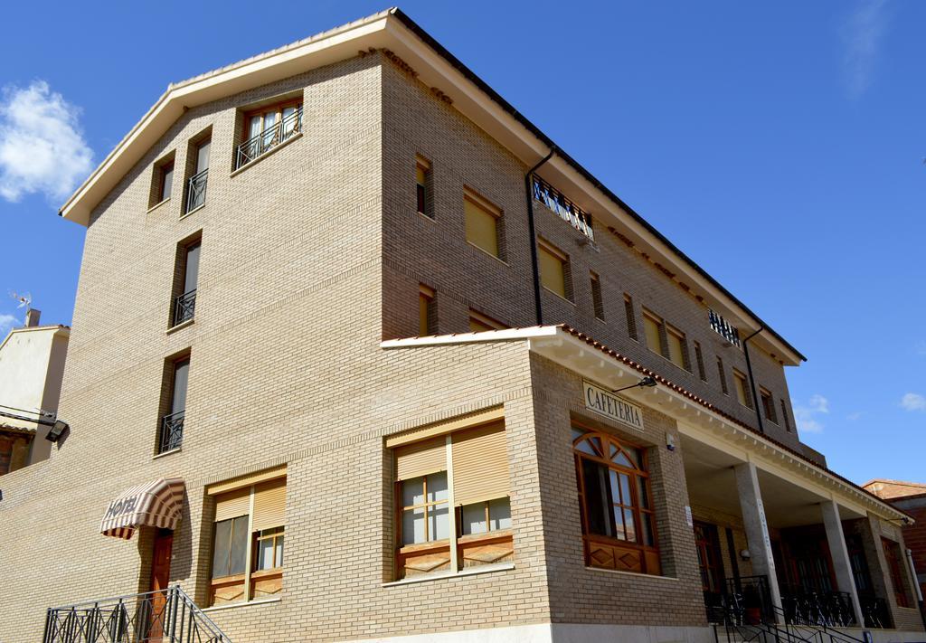 Отель Casa Emilio Torrebaja Экстерьер фото